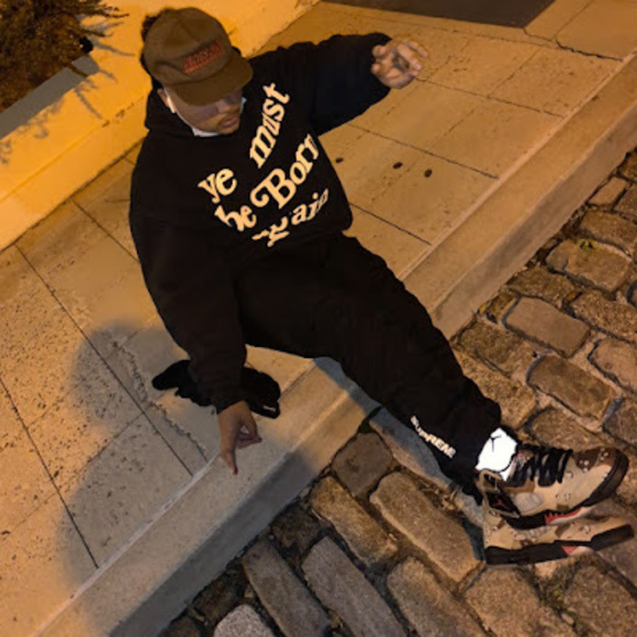 Meet your Posher, Playboi - Picture 1 of 1